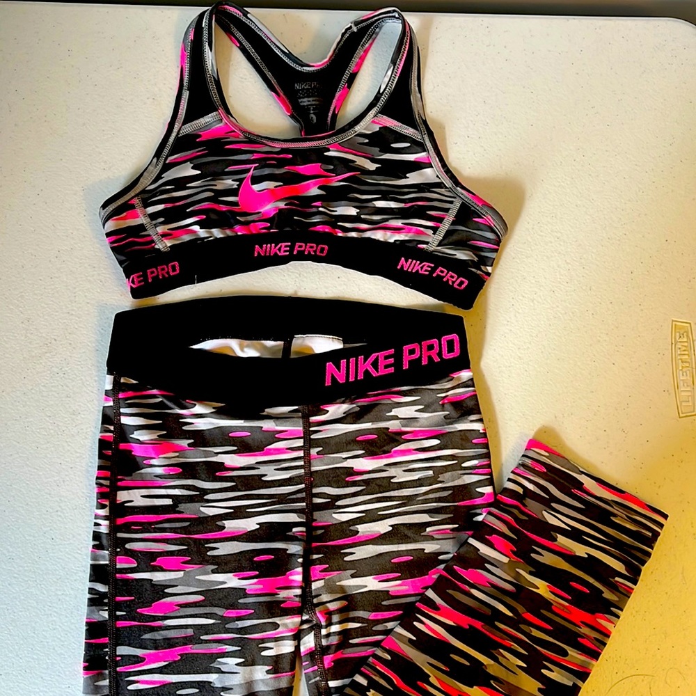 Nike Sport Top and Capri Leggings